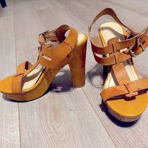 Light weight sandals